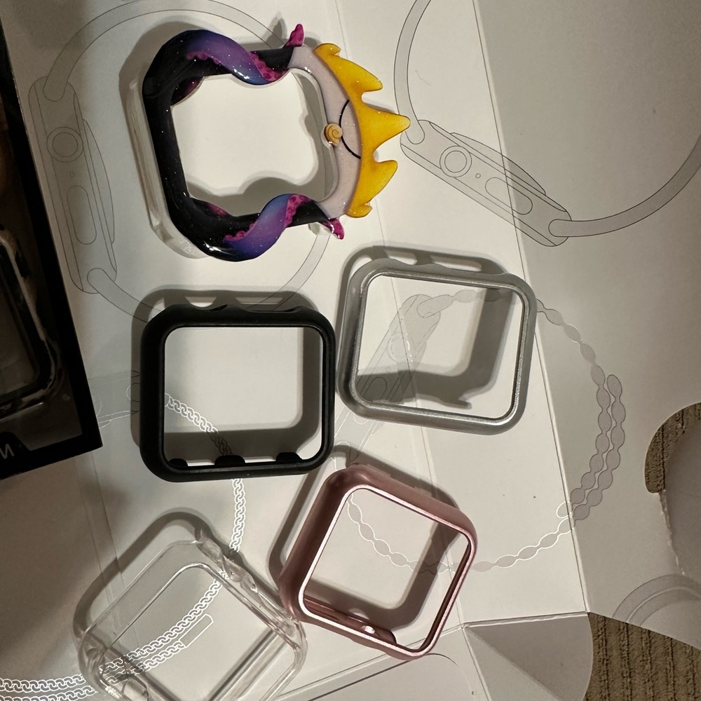 Apple Watch Series 3 - Space Gray with Black Band - Picture 14 of 15